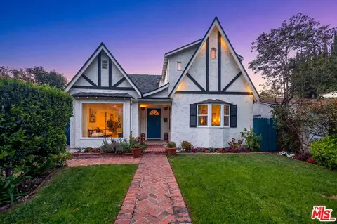12333 Hillslope St, Studio City, CA 91604