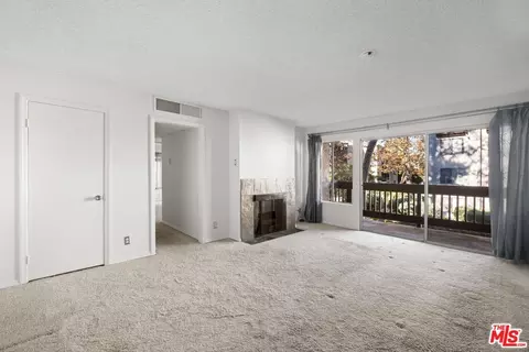 2207 Summertime Ln, Culver City, CA 90230