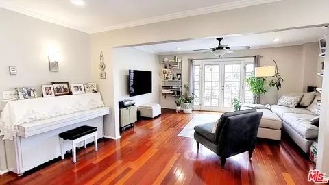 2215 Oak St #202, Santa Monica, CA 90405