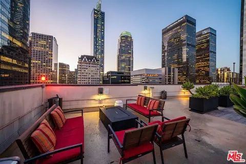 655 S Hope St #701, Los Angeles, CA 90017