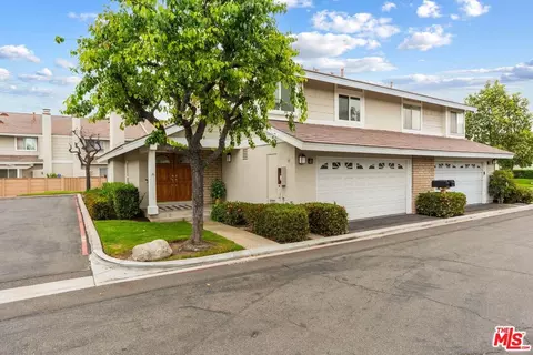 23 Cresthaven #51, Irvine, CA 92604