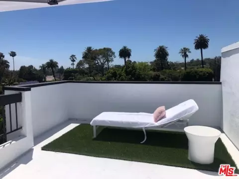 9033 Vista Grande St #1, West Hollywood, CA 90069