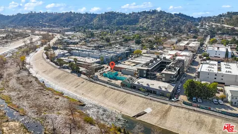 3051 N Coolidge Ave, Los Angeles, CA 90039