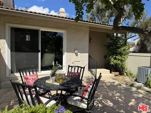 1298 Ramona Dr, Newbury Park, CA 91320