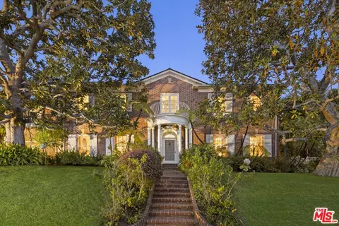 214 S Beverly Glen Blvd, Los Angeles, CA 90024