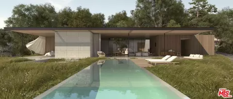 385 Trousdale Pl, Beverly Hills, CA 90210