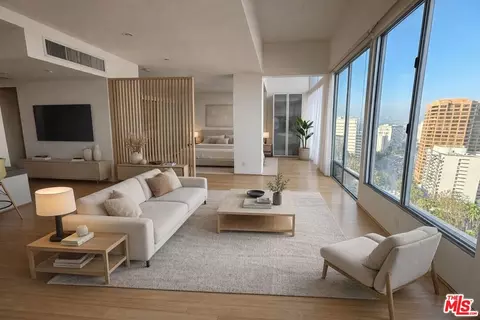10501 Wilshire Blvd #2307, Los Angeles, CA 90024