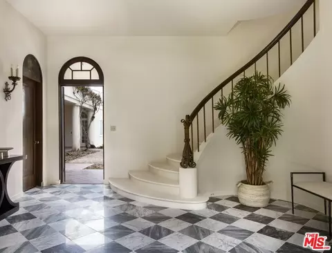 Entry Way - 3191 Padaro Ln, Carpinteria, CA 93013 photo 3 of 3