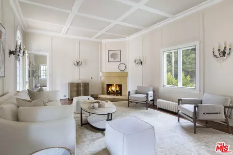 Living - 3191 Padaro Ln, Carpinteria, CA 93013 photo 3 of 4
