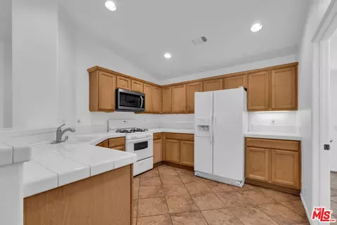 30940 Robert Rd, Thousand Palms, CA 92276 photo 19