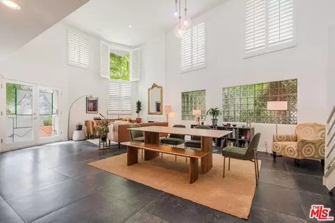 833 17th St #4, Santa Monica, CA 90403