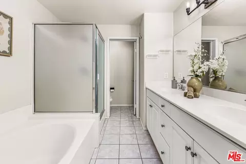 Bath - 10236 Brightwood Ln #2, Santee, CA 92071 photo 4 of 5
