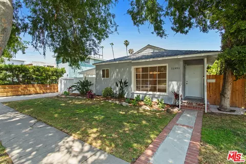 11951 Bray St, Culver City, CA 90230