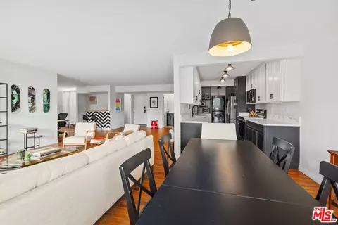5950 Buckingham Pkwy #305, Culver City, CA 90230