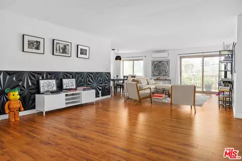 5950 Buckingham Pkwy #305, Culver City, CA 90230