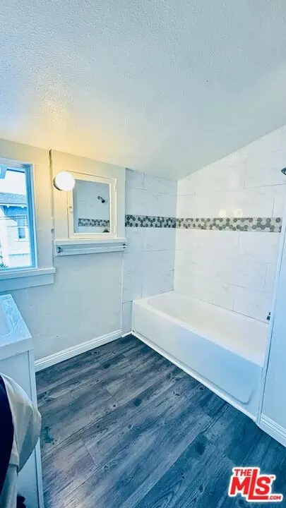 Bath - 219 E 10th St, Long Beach, CA 90813 photo 2 of 3
