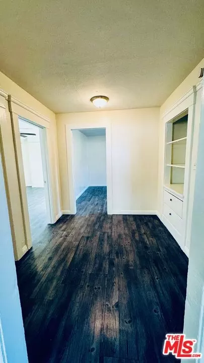 Entry Way - 219 E 10th St, Long Beach, CA 90813 photo 3 of 6