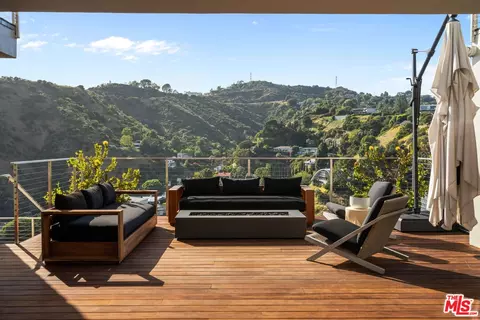 2229 Castilian Dr, Los Angeles, CA 90068