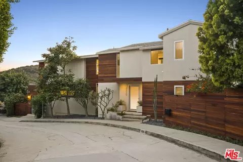 2229 Castilian Dr, Los Angeles, CA 90068