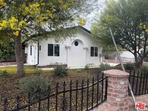 19330 Lanark St, Reseda, CA 91335 photo 2