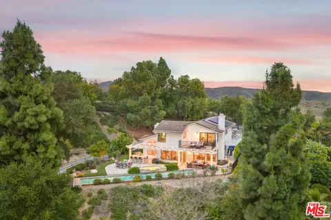 2736 Whitechapel Pl, Thousand Oaks, CA 91362