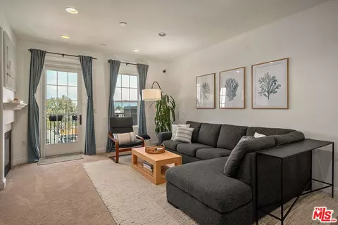12975 Agustin Pl #418, Playa Vista, CA 90094