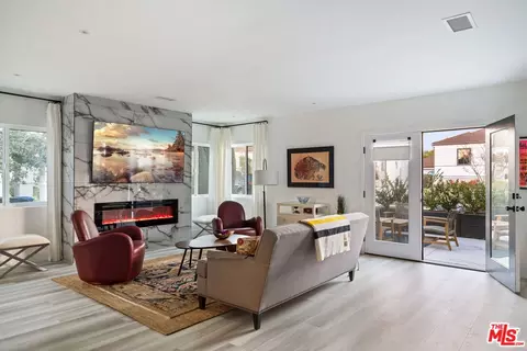 5529 Bradna Dr, Los Angeles, CA 90043