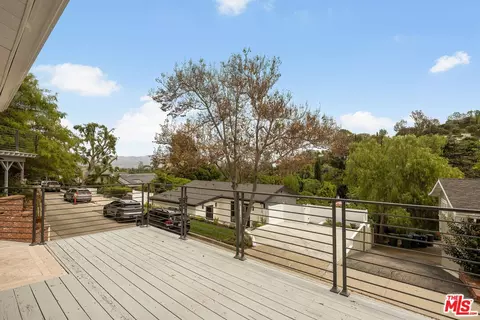 4115 Knobhill Dr, Sherman Oaks, CA 91403