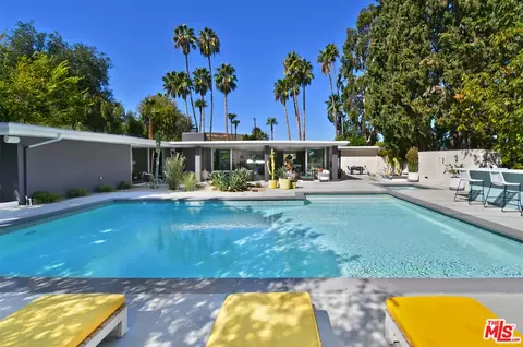 20150 Delita Dr, Woodland Hills, CA 91364