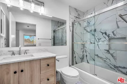 Bath - 13340 Burbank Blvd #2, Sherman Oaks, CA 91401 photo 1 of 3
