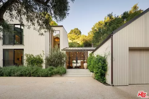 3640 Mandeville Canyon Rd, Los Angeles, CA 90049