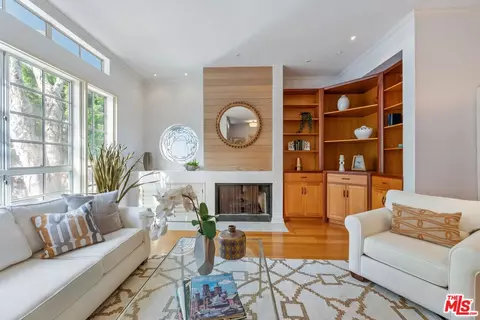 134 Roma Ct, Marina Del Rey, CA 90292