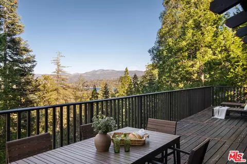 Exterior - 287 Grizzly Rd, Lake Arrowhead, CA 92352 photo 3 of 5