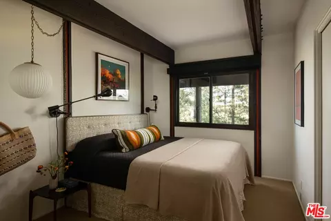Bedroom - 287 Grizzly Rd, Lake Arrowhead, CA 92352 photo 1 of 5