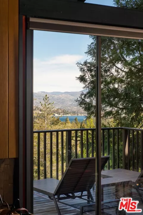 View/Area - 287 Grizzly Rd, Lake Arrowhead, CA 92352 photo 1 of 1