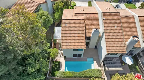 603 Racquet Club Ln, Thousand Oaks, CA 91360