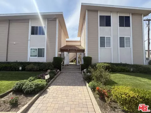 25921 Oak St #107, Lomita, CA 90717