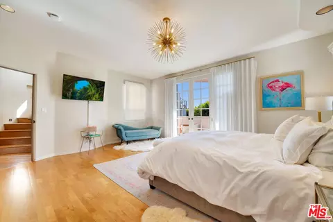 Bedroom - 2915 Valmere Dr, Malibu, CA 90265 photo 1 of 13