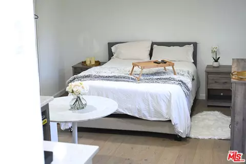 Bedroom - 2915 Valmere Dr, Malibu, CA 90265 photo 13 of 13