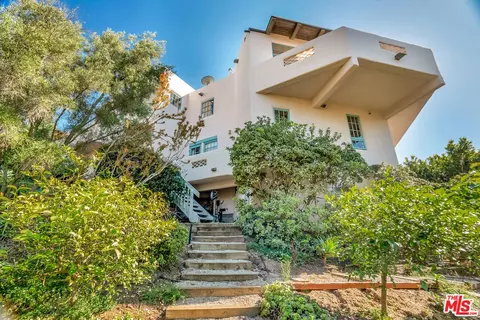 Exterior - 2915 Valmere Dr, Malibu, CA 90265 photo 6 of 12