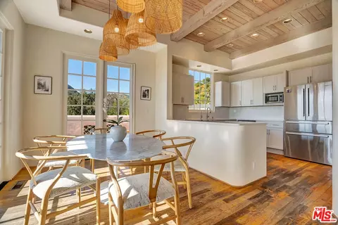 Dining - 2915 Valmere Dr, Malibu, CA 90265 photo 2 of 2