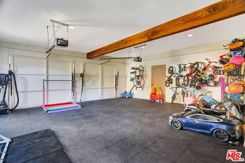 Other - 2915 Valmere Dr, Malibu, CA 90265 photo 12 of 15