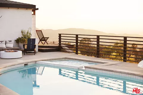Exterior - 10879 Hillhaven Ave, Tujunga, CA 91042 photo 11 of 15