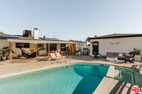 Exterior - 10879 Hillhaven Ave, Tujunga, CA 91042 photo 4 of 15