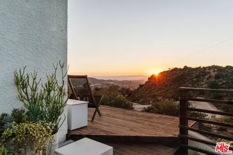 Exterior - 10879 Hillhaven Ave, Tujunga, CA 91042 photo 13 of 15