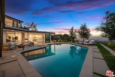 8545 Charl Ln, Los Angeles, CA 90046