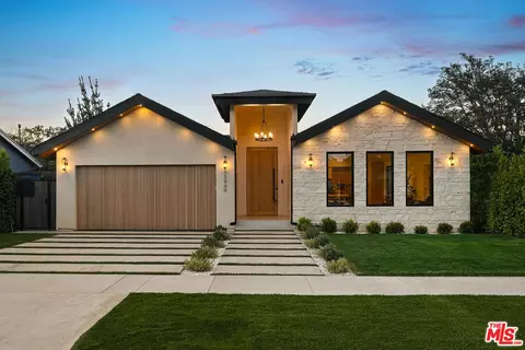 13949 Cumpston St, Sherman Oaks, CA 91401