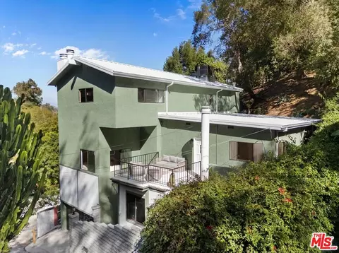 8506 Oak Ct, Los Angeles, CA 90046