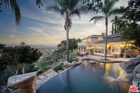 1022 Brookview Ave, Westlake Village, CA 91361