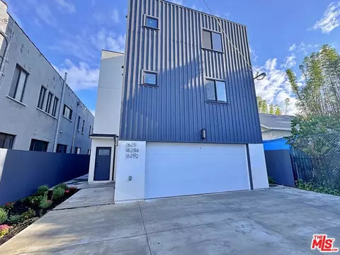1625 W 37th Pl, Los Angeles, CA 90018